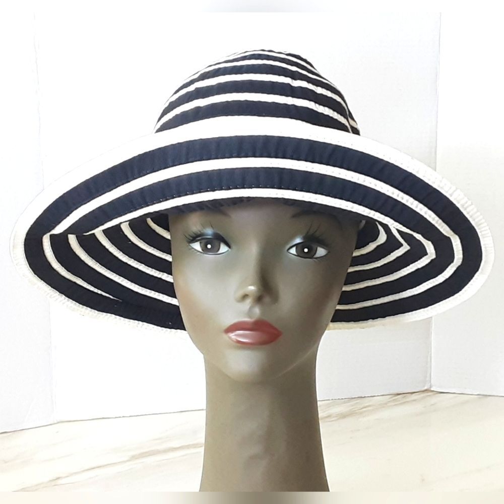 SCALA Floppy Black & White Pinstripe Fabric Packable Wide Brim Hat - OS